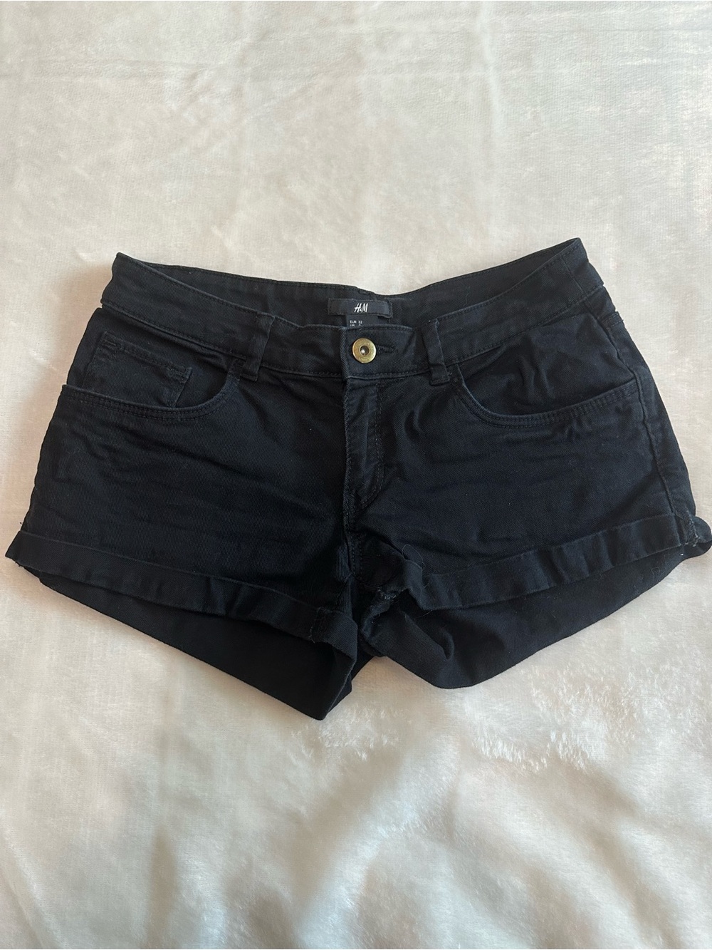 3 Small Denim Shorts Bundle Size 0, 4, 2 - Picture 12 of 16